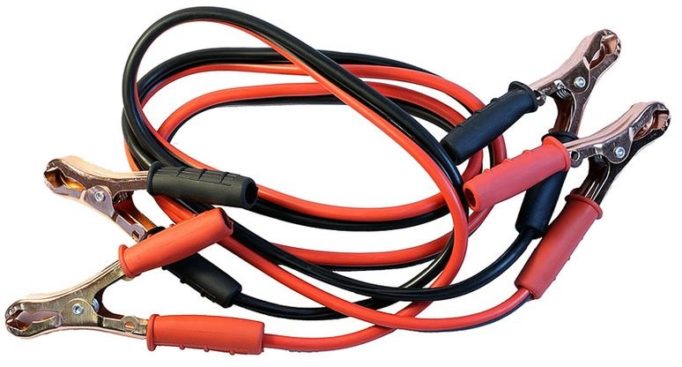 Стандартные стартер-кабели для прикуривания автомобиля